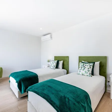 Dreams Apartment *