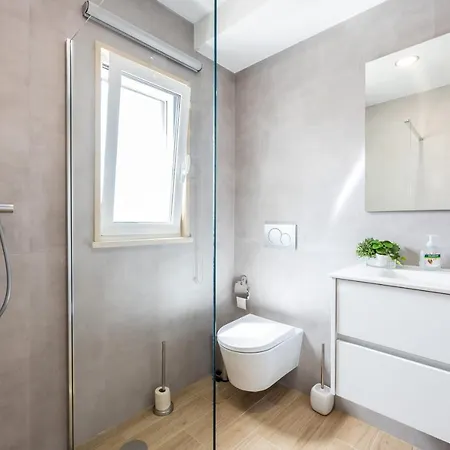 Apartment Dreams